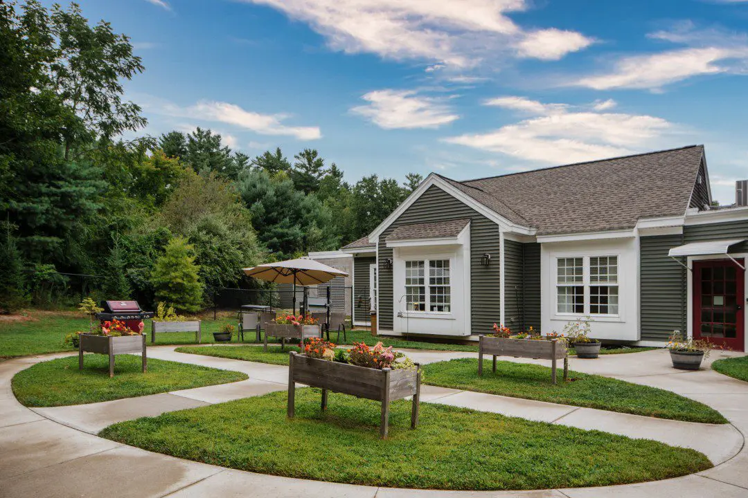 Johnson Creek Village Exterior (3)